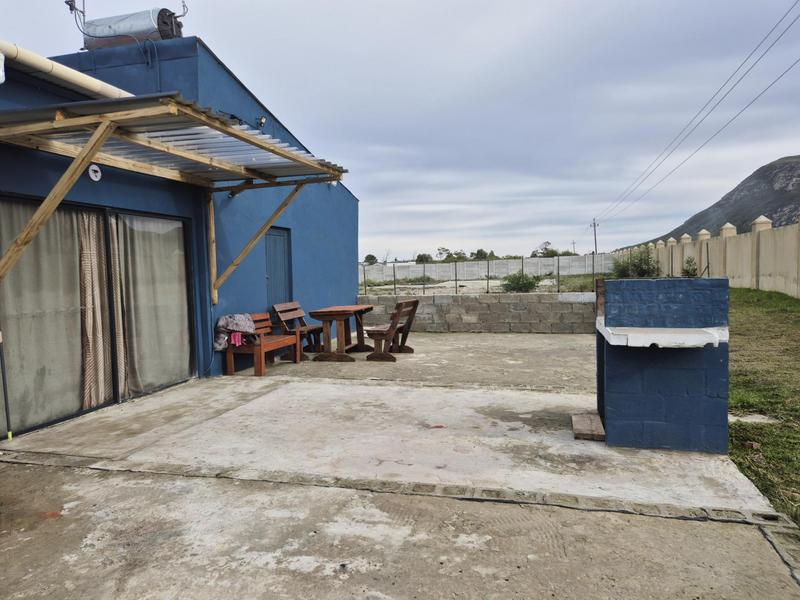 2 Bedroom Property for Sale in Franskraal Western Cape